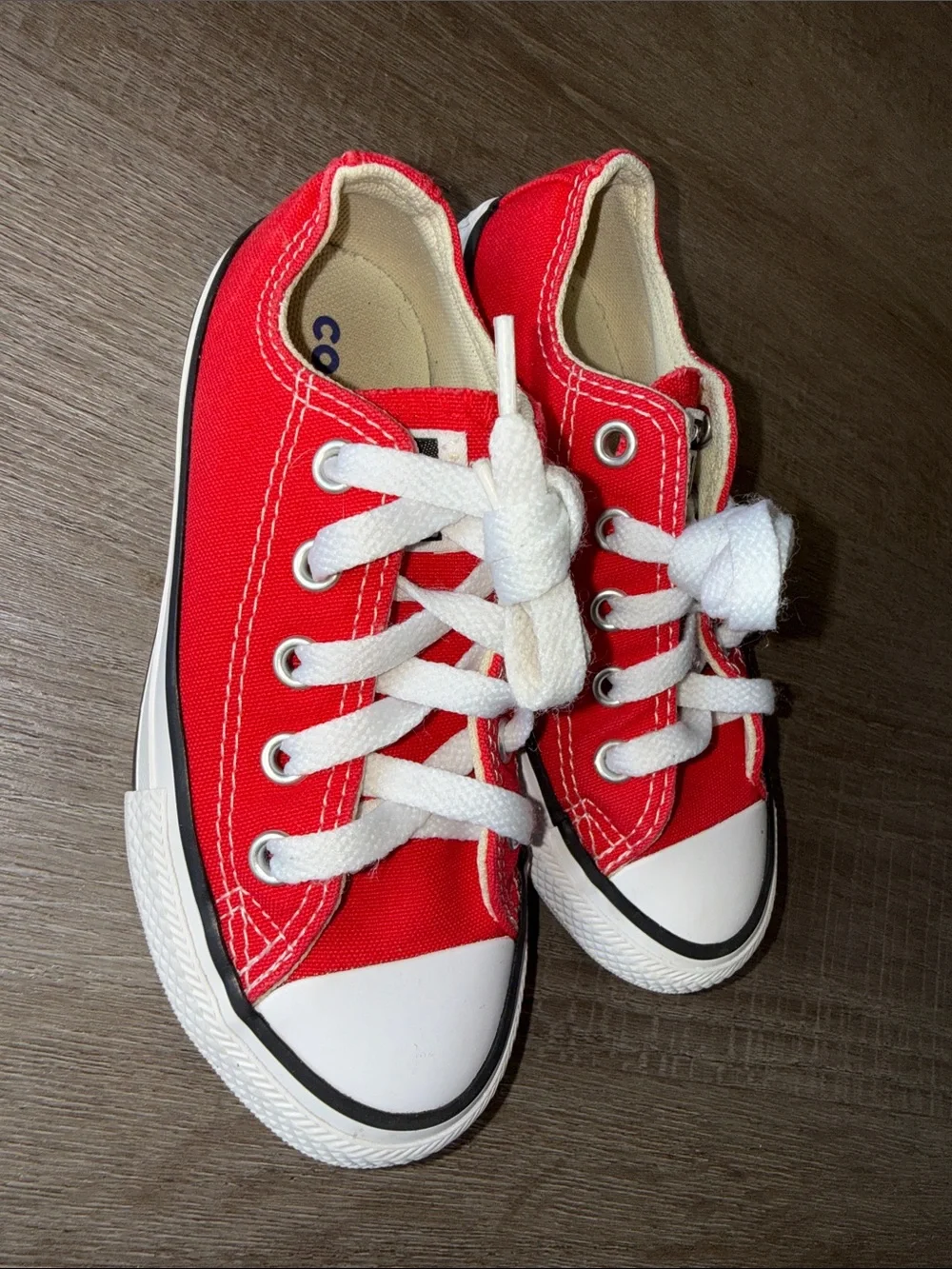 Converse Chuck Taylor All Star Low Top Sneakers Red Canvas Kids Size 10.5